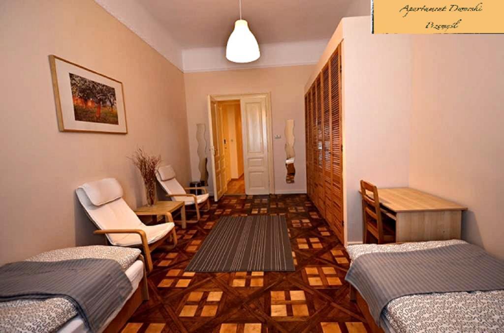 Apartament Dworski Przemyśl Kültér fotó